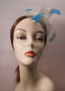Horsehair Fascinator with Coque Feathers