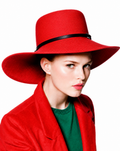 Load image into Gallery viewer, Panama large brim hat with leather band and silver accent