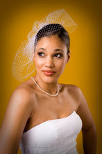 Load image into Gallery viewer, High Fashion Scallop Birdcage Veil