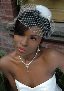 Basic Fly Away Veil With Feather Fascinator
