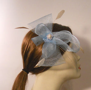Horse Hair/Crinoline Fascinator with Coque Feathers and Vintage Style Brooch Center
