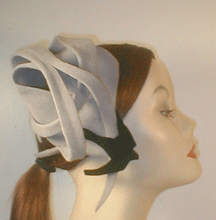 Load image into Gallery viewer, Velour Freeform Fascinator with Contrasting Swallow