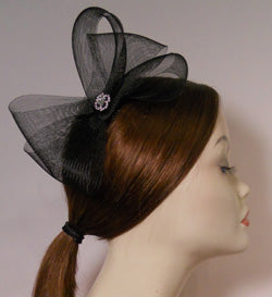 Horse Hair Fascinator with Vintage Inspired Brooch