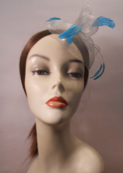 Horsehair Fascinator with Coque Feathers