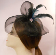 Load image into Gallery viewer, Horsehair Crinoline Fascinator with Coque Feathers.