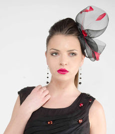 Horse Hair Fascinator With Contrasting  Brooch and Coque Feathers
