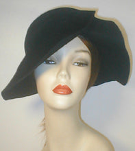 Load image into Gallery viewer, Velour Large Brim Draped Cloche.